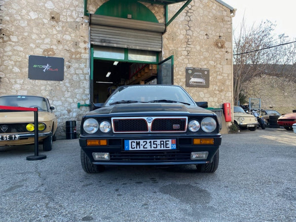 Lancia Delta HF integrale 16V Black Met For Sale