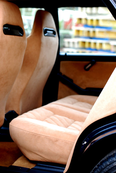 Lancia Delta HF integrale EVO Blu Lord Beige interior