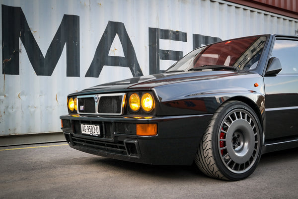 Lancia Delta HF integrale EVO yellow french headlights 